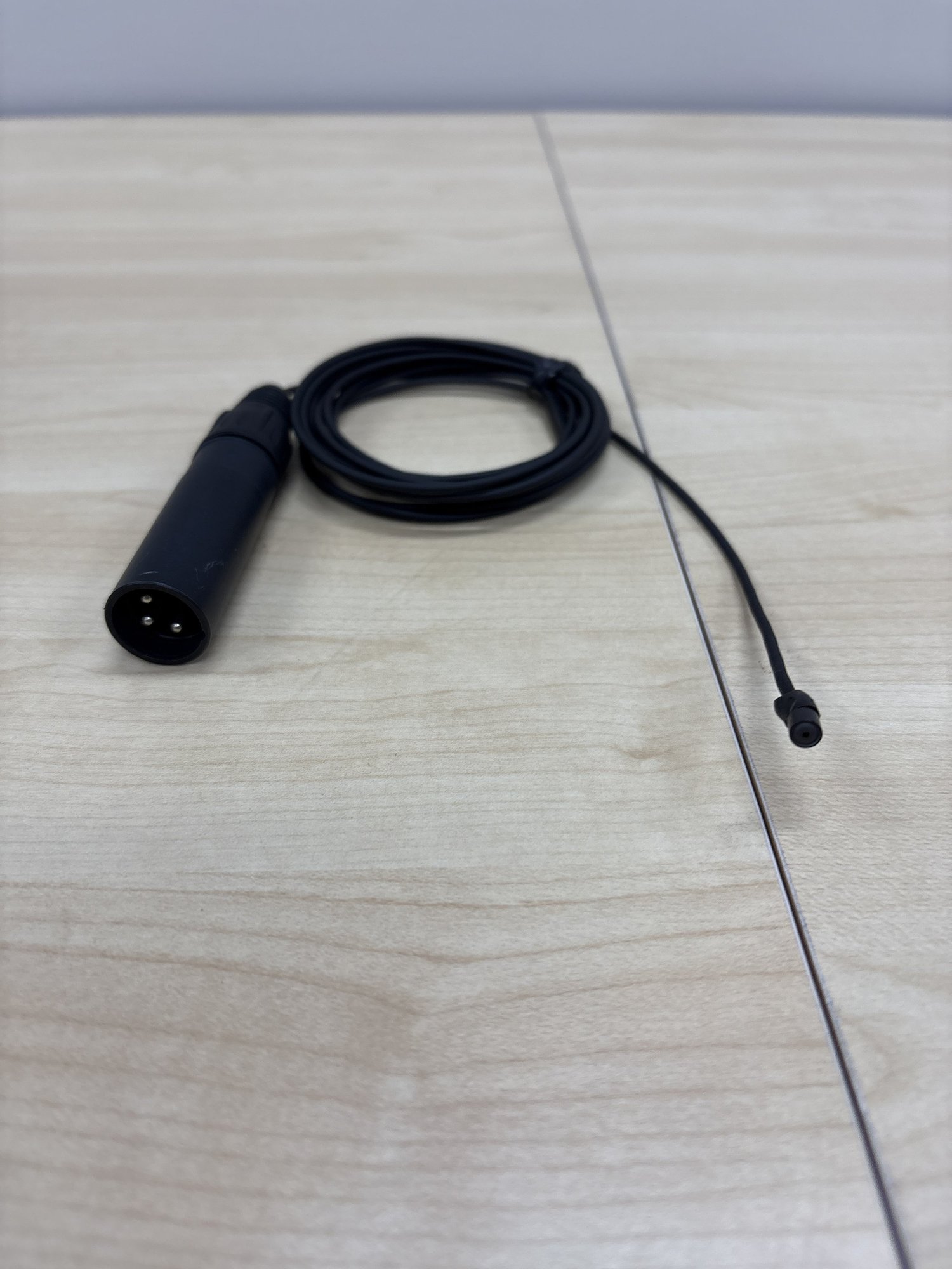Sennheiser MKE 2-P  Subminiature Omnidirectional Lavalier Microphone with XLR Connector (Black)