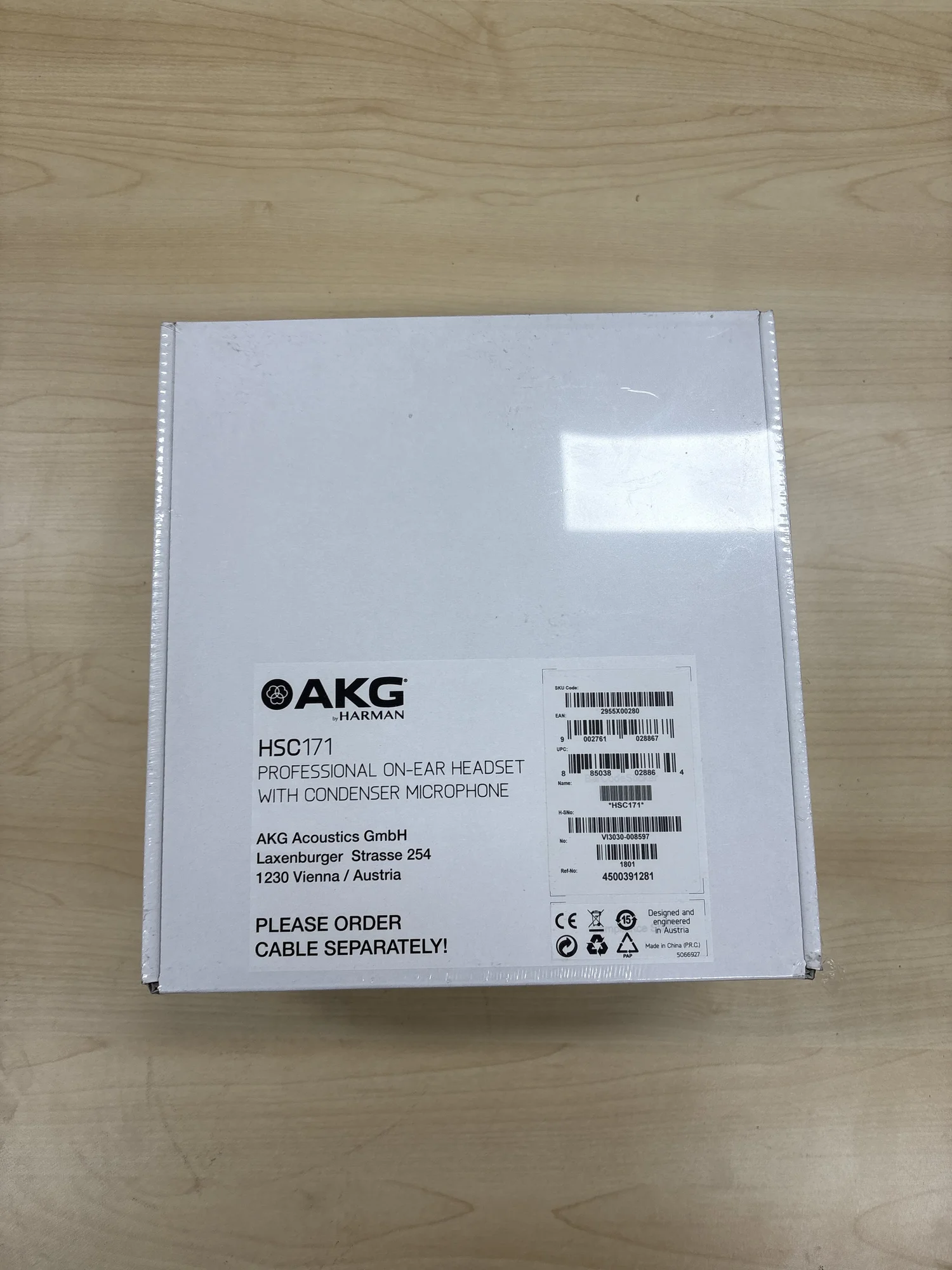 AKG HSC271 Professional Headset with Condenser Microphone  NEW & SEALED