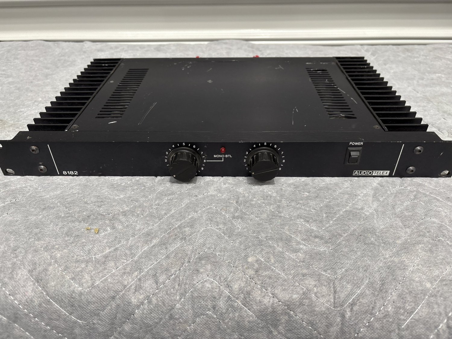 Audio Telex Dual Channel Amplifier  Model 8182
