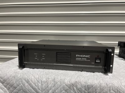 Phonic ICON 300   300 WATT CONTRACTOR AUDIO  POWER AMPLIFIER 100V