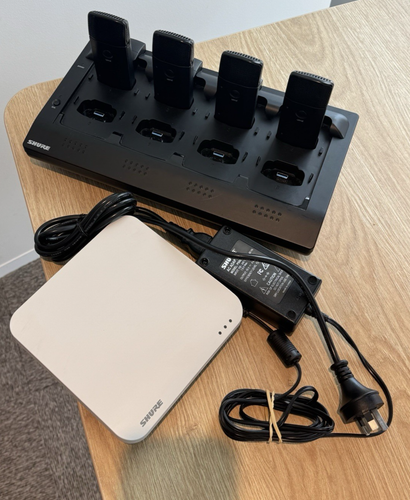 Shure Boundary Mic Conference System  MXWNCS8 dock /w 4x MXW6/O Z11 Boundary Mics & MXWAPT8 Z11 transmitter