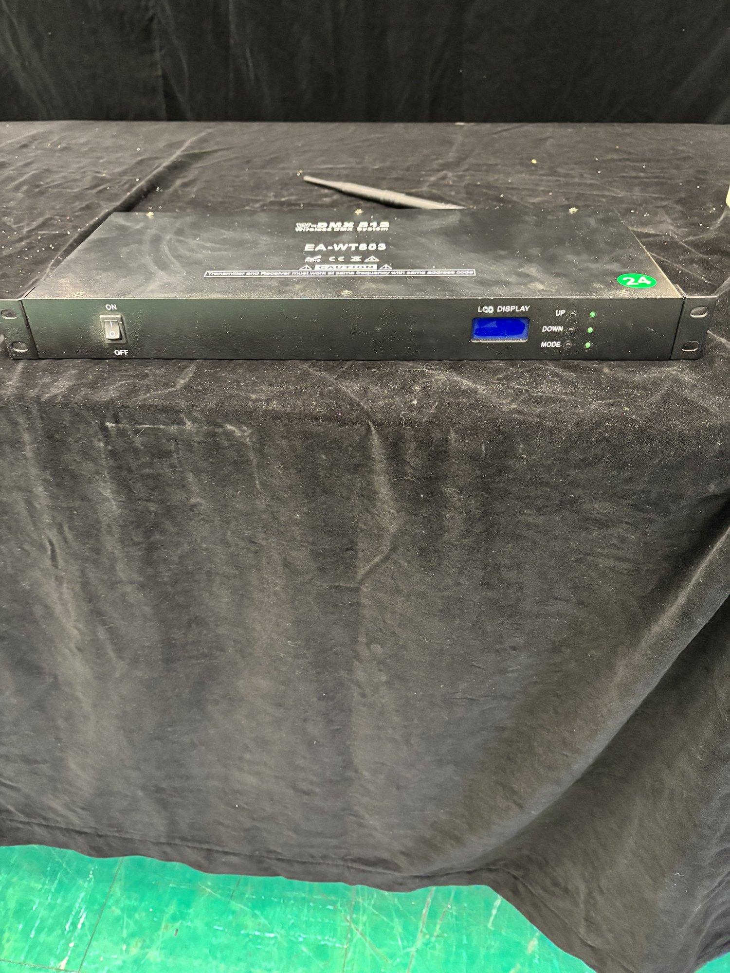 W-DMX 512 Wireless DMX 512 Lighting System Model: EA WT803  (Controller Only )