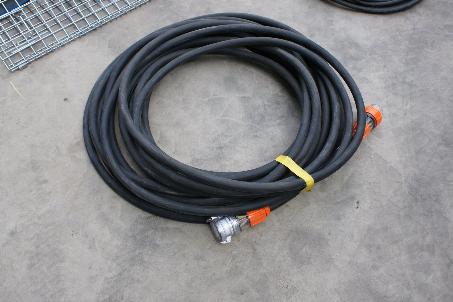 3 Phase Cable Ozoflex  5G16 50 Amp 500 Volt 5 Core  20 Metre   16mm Core Heavy  Duty