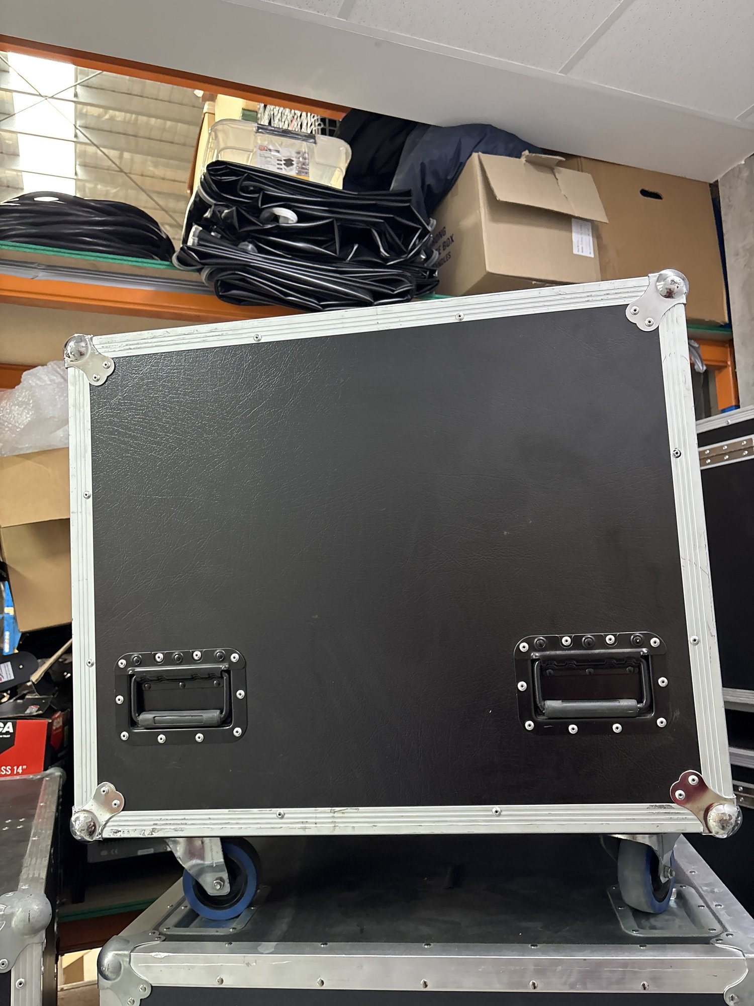 Rack Road Case 6 slot (shelf)With Castors  (RC40)