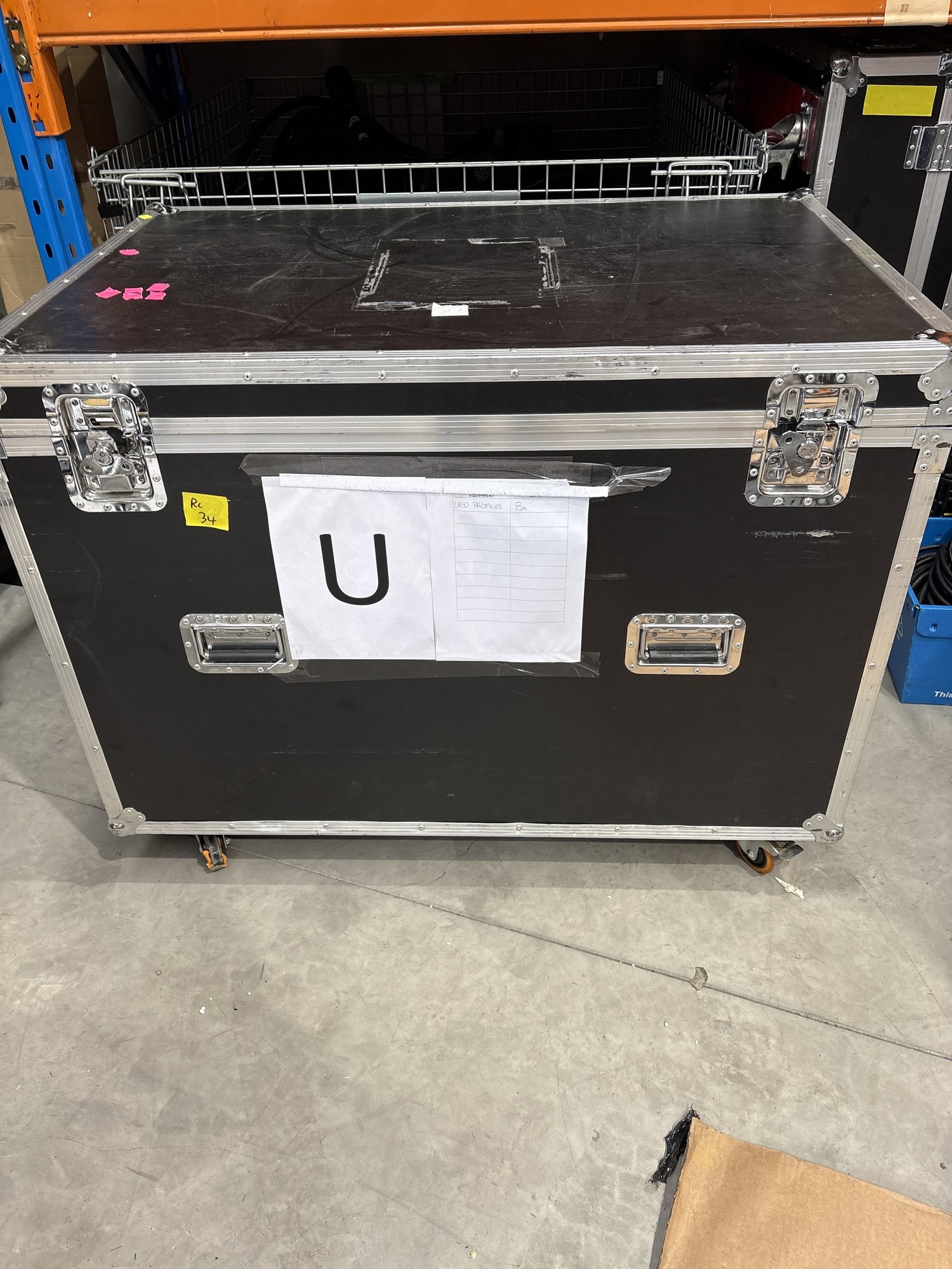 Road Case Large Packer 1200x700x800 With Castors Unbranded  -  Broken Wheel ( RC34)