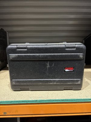 Gator GR-6L Rack Case 6U  - No Keys  (RC25)
