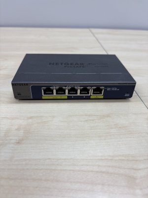 Netgear - Poe Switch / Hub