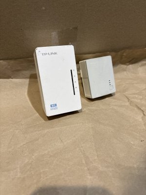 TP-Link  AV500 Wifi Power Line Extender Kit