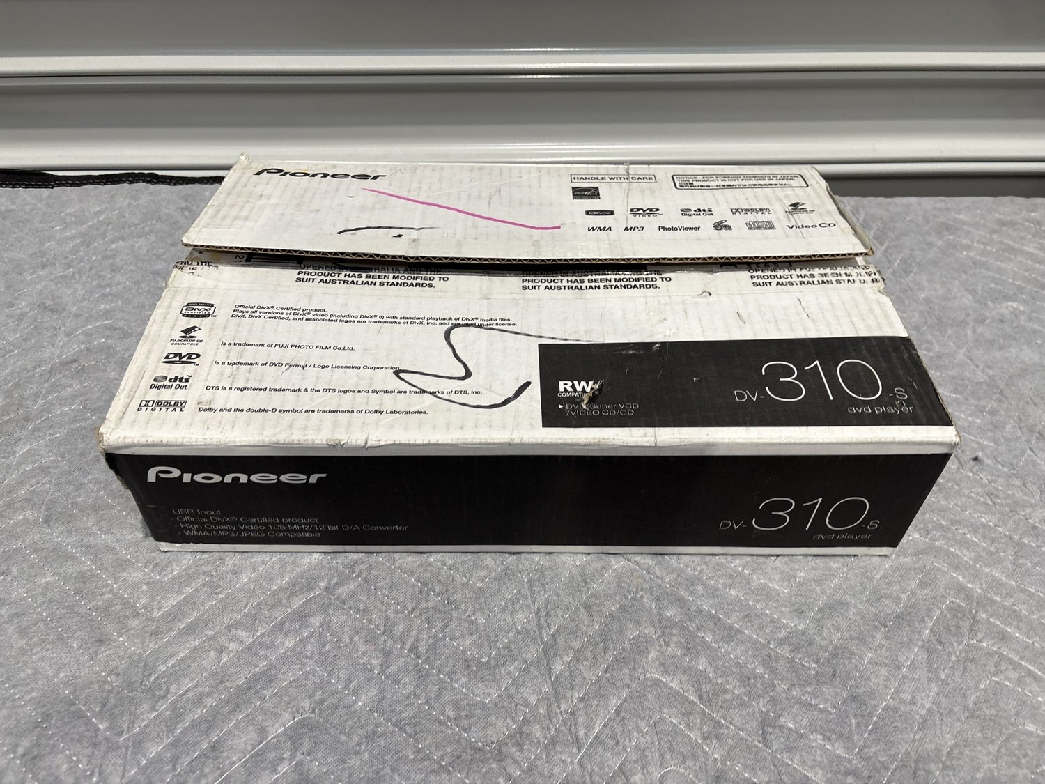 Pioneer DVD 310 Player With Box