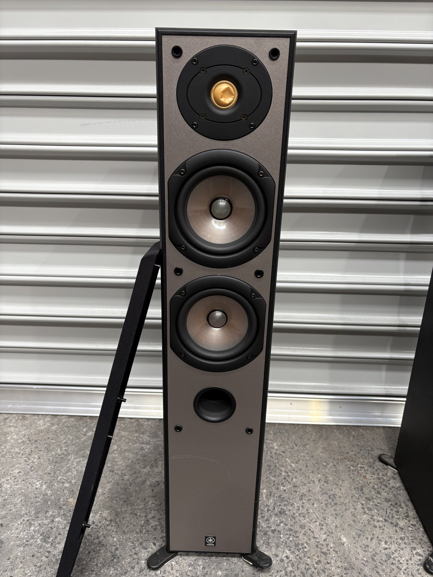 Yamaha NS-150 Home Cinema Speakers Pair