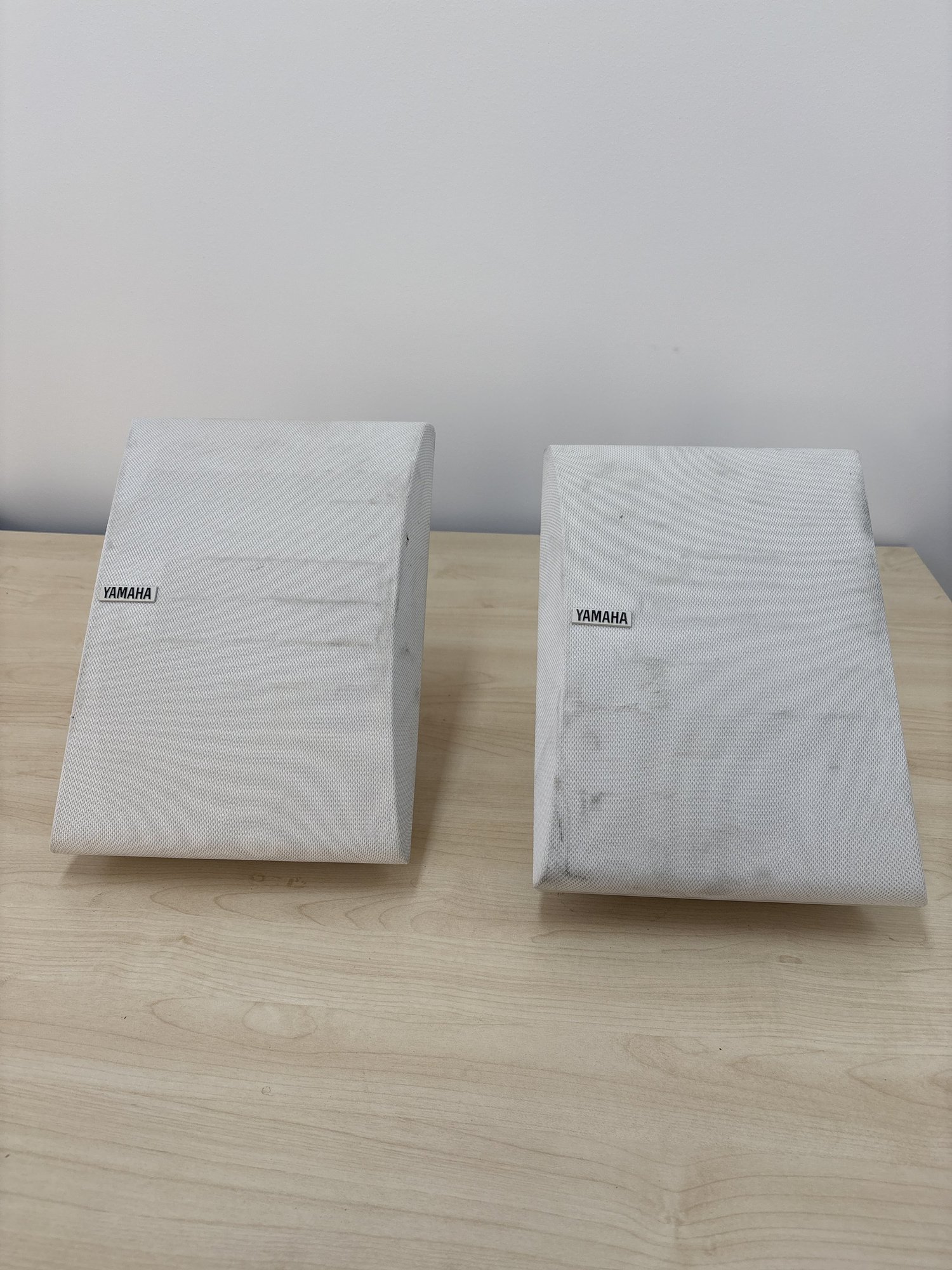 Yamaha Surround speakers Model: NS-E105 50 W Surround Sound Speaker System Wall Mountable M