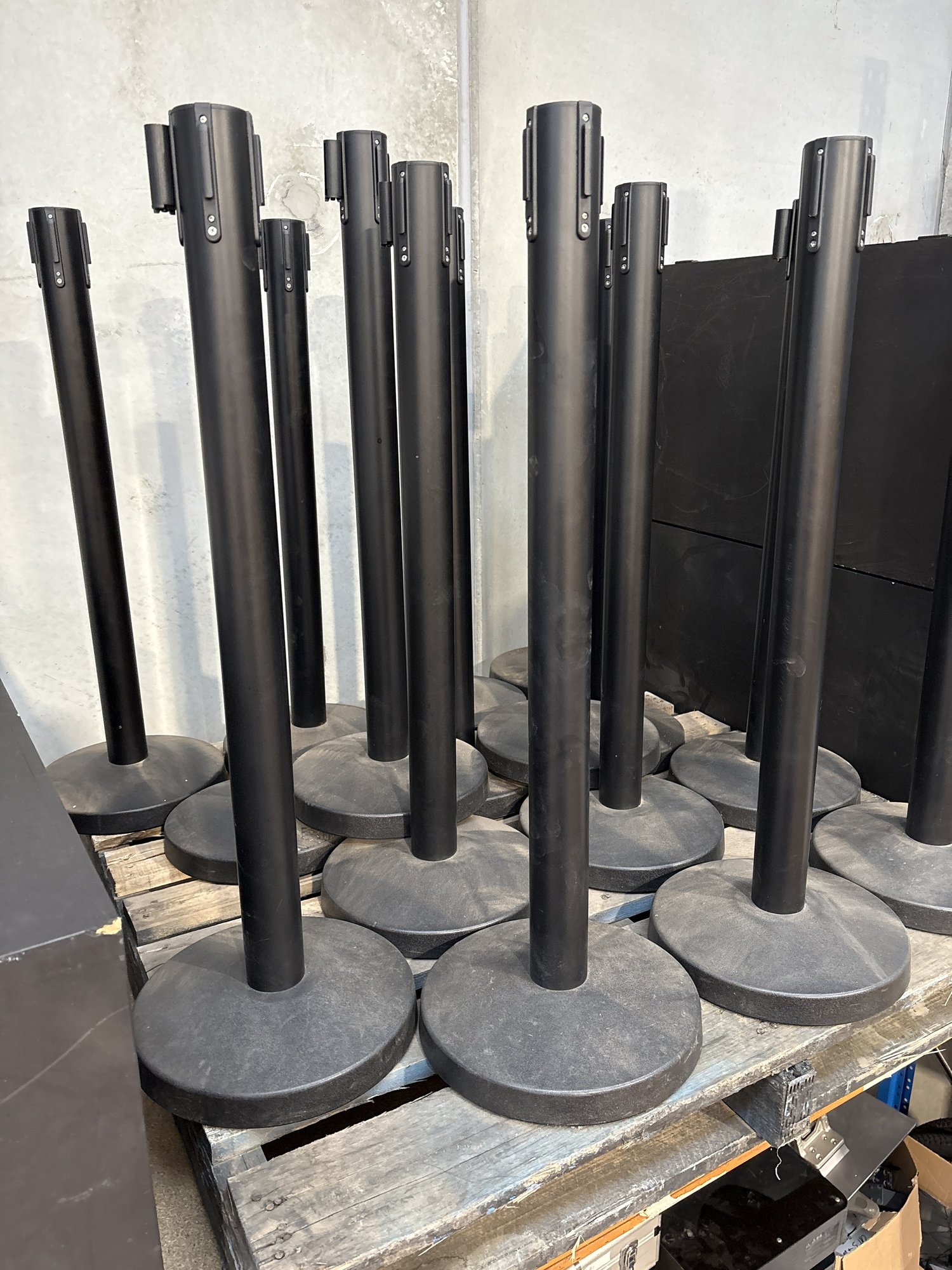 Tensa Barrier system 16x Tape strap &  poles  Black Heavy Duty